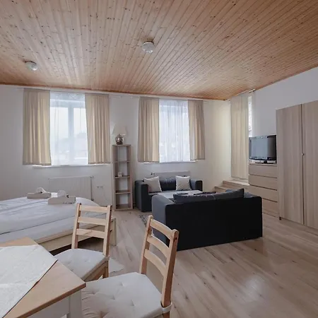 Konukevi Alpenpension Haslinger