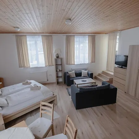 Alpenpension Haslinger Konukevi