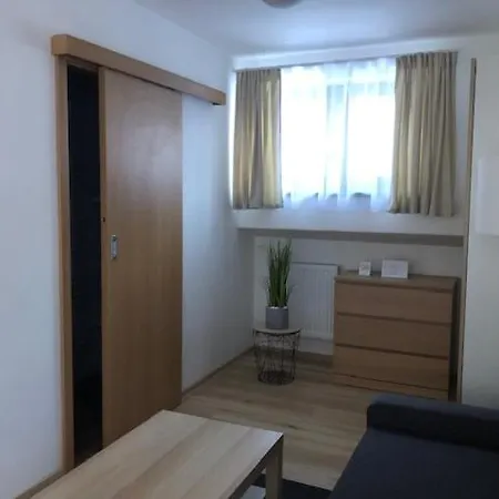 Konukevi Alpenpension Haslinger 3*